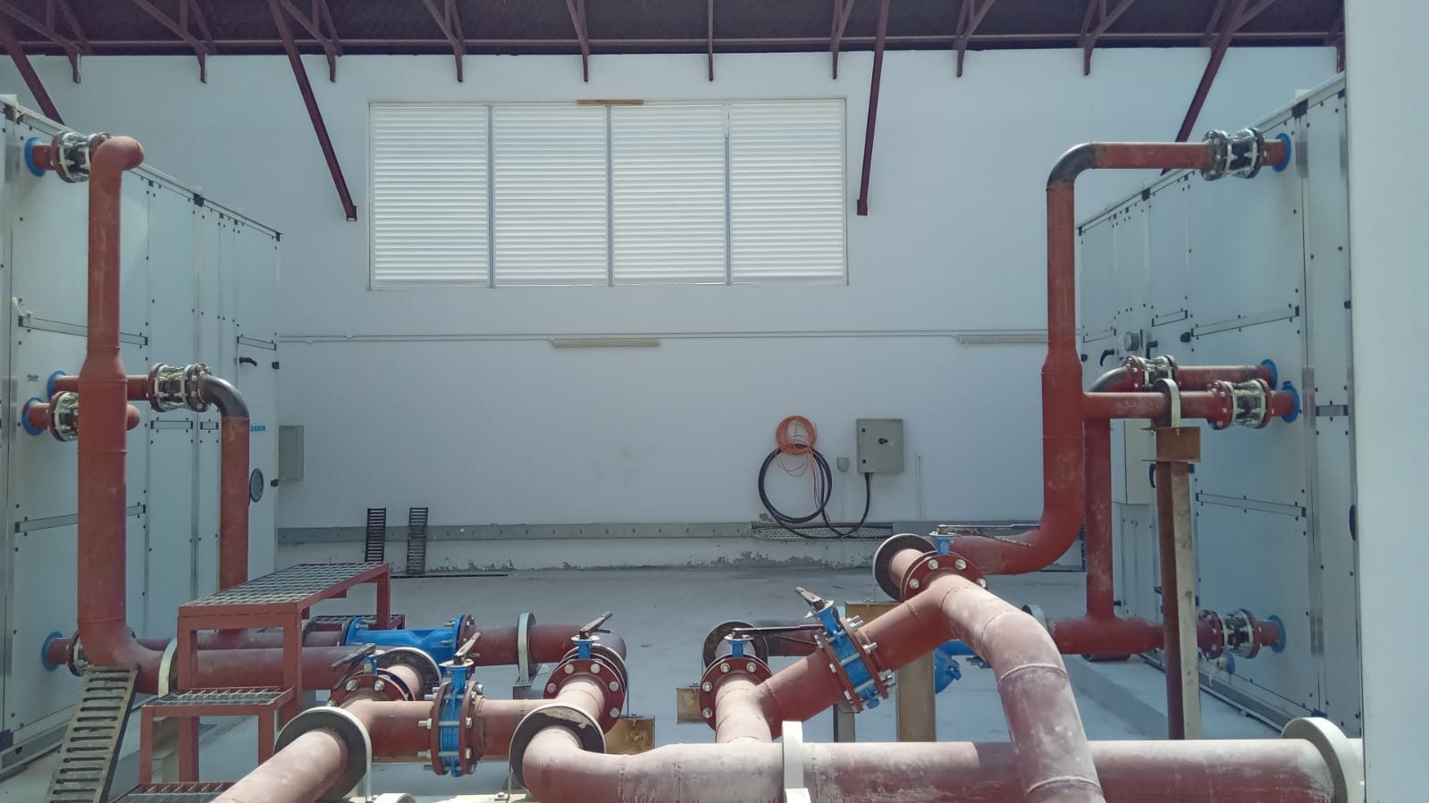 Chilled water pipework and cooling plant installed by AL NIMRA — photograph 4