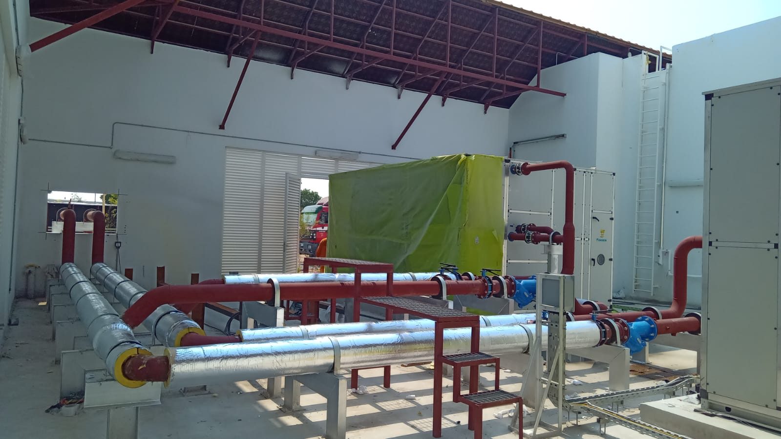 Chilled water pipework and cooling plant installed by AL NIMRA — photograph 30