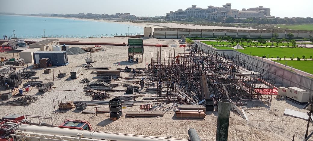 Structural steel erection on an AL NIMRA site — photograph 40